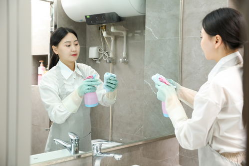 圖網(wǎng)保姆保潔服務女性人物攝影圖 攝影與擴印服務詳解